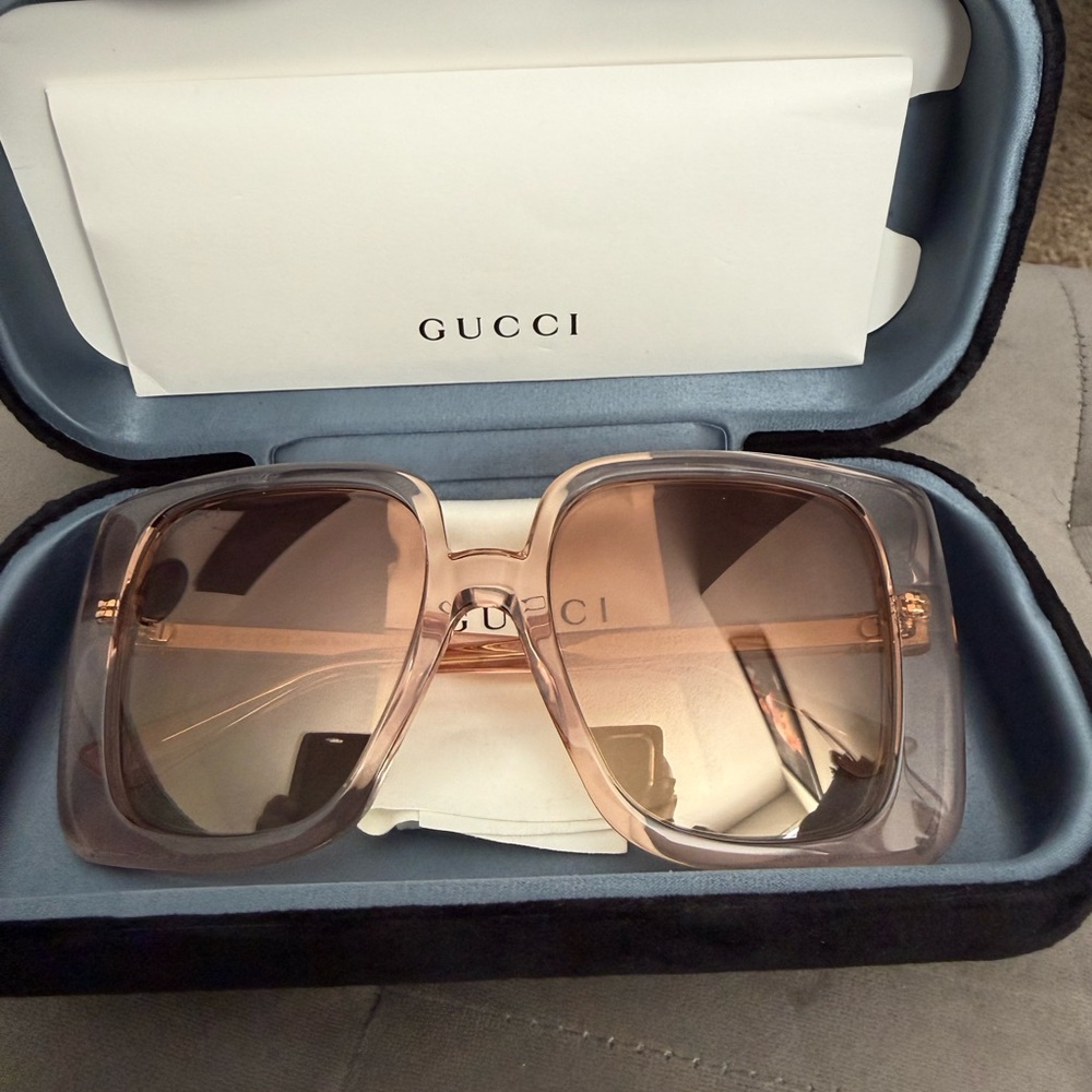 Gucci Oversized Sunglasses Pink
